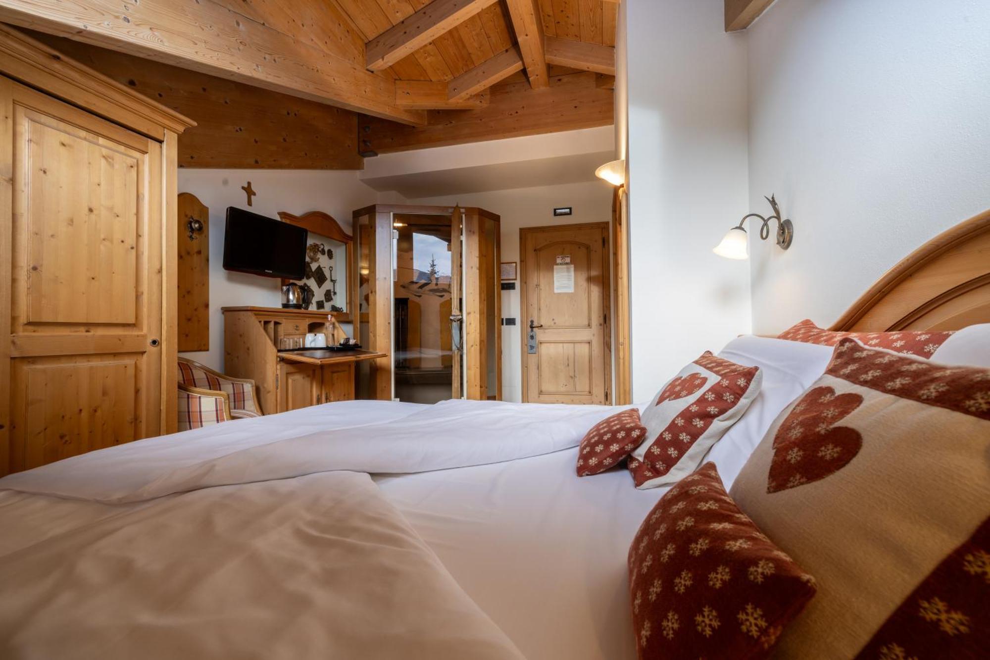 Camana Veglia Hotel Livigno Ngoại thất bức ảnh